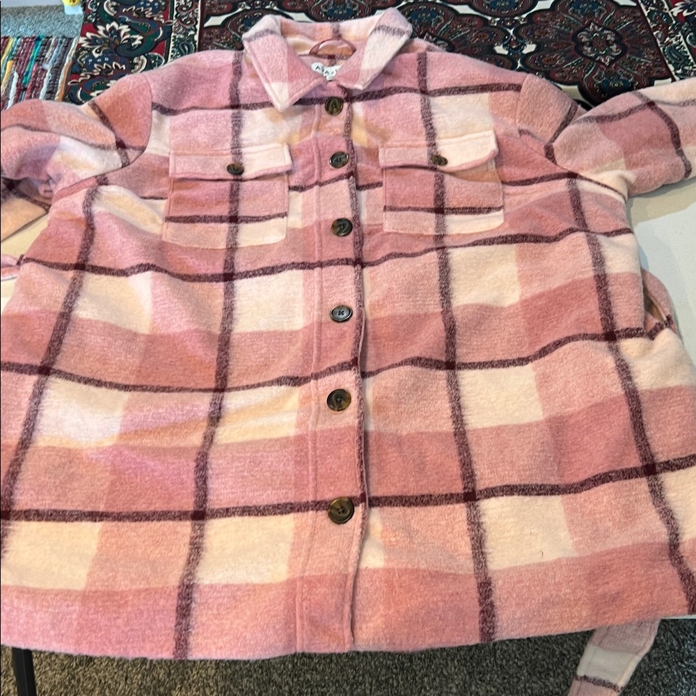 #22. Pink plaid jacket. 3x - Picture 13 of 14